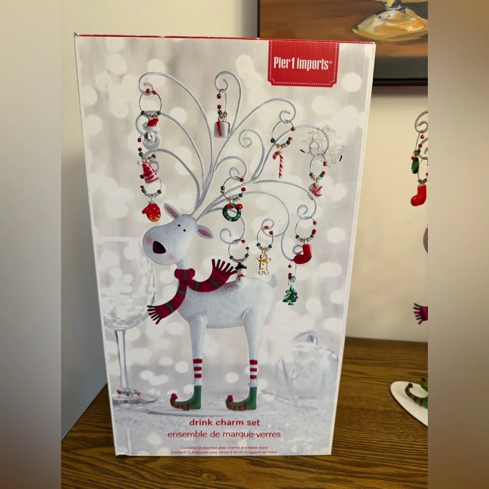 Pier 1 White and Green Holiday Reindeer wine glass ornaments Decor. GUC